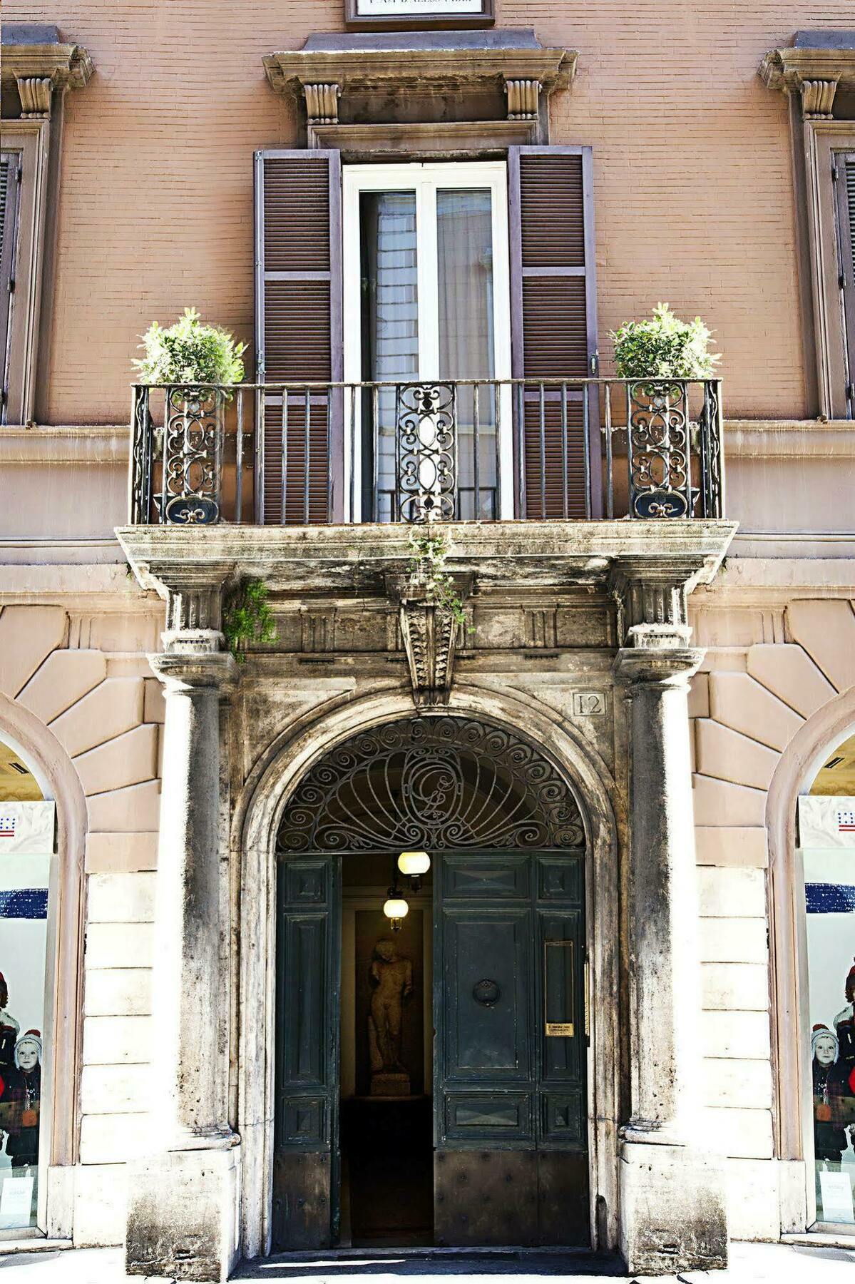 Corso 12 Roma Panzió Kültér fotó